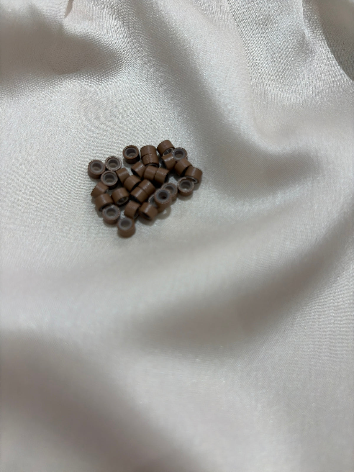 100 11# Light Brown 5mm Silicone-Lined Aluminium Micro Beads