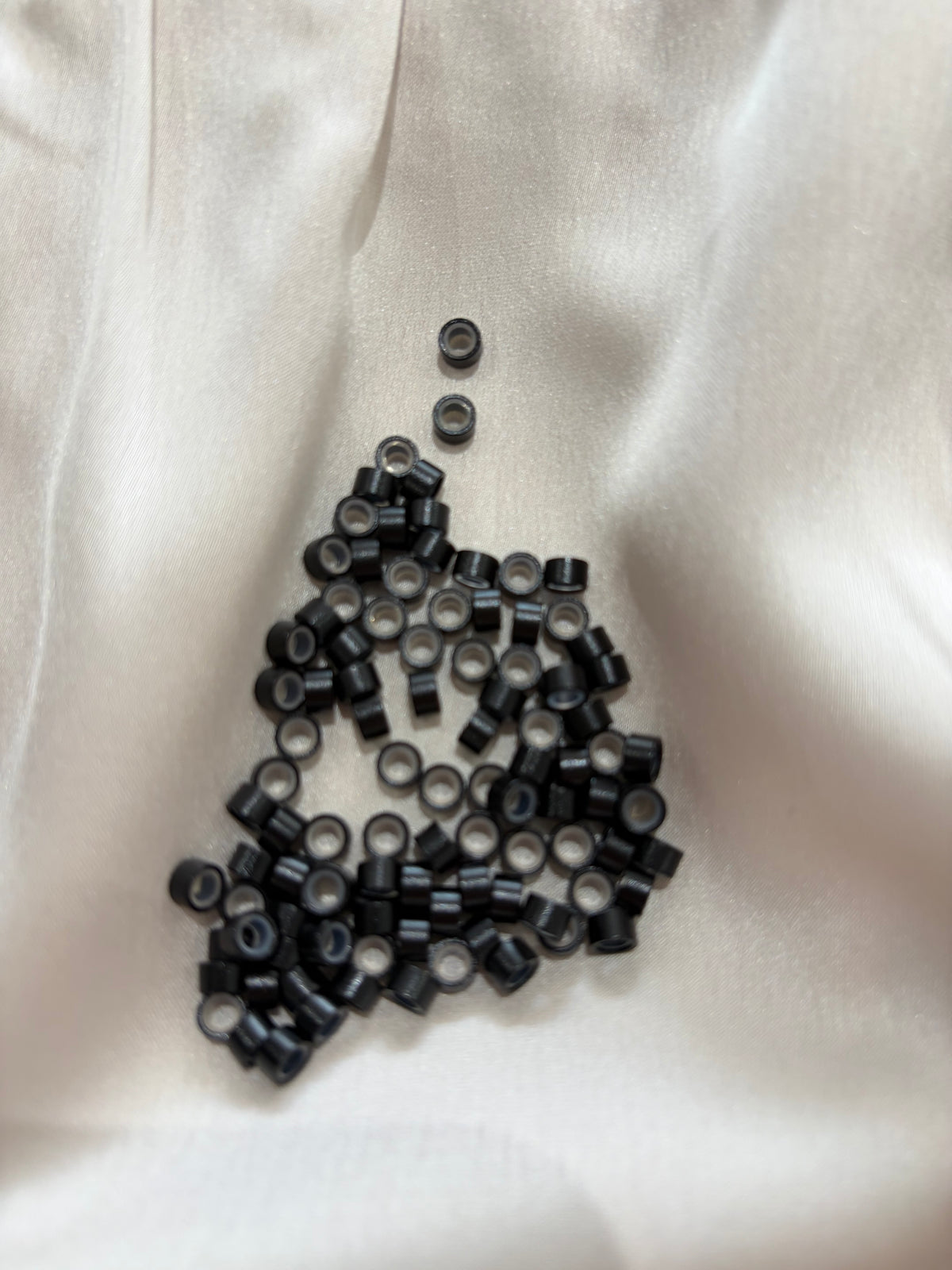 100 1# Black 5mm Silicone-Lined Aluminium Micro Beads