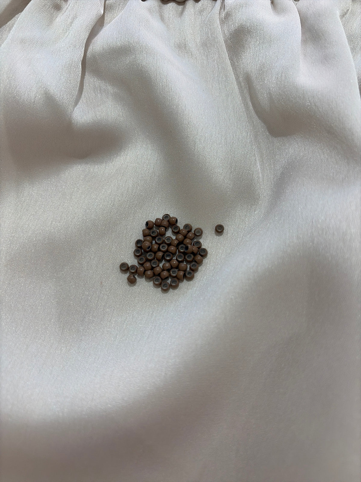 100 11# Light Brown 3mm Silicone-Lined Aluminium Nano Beads